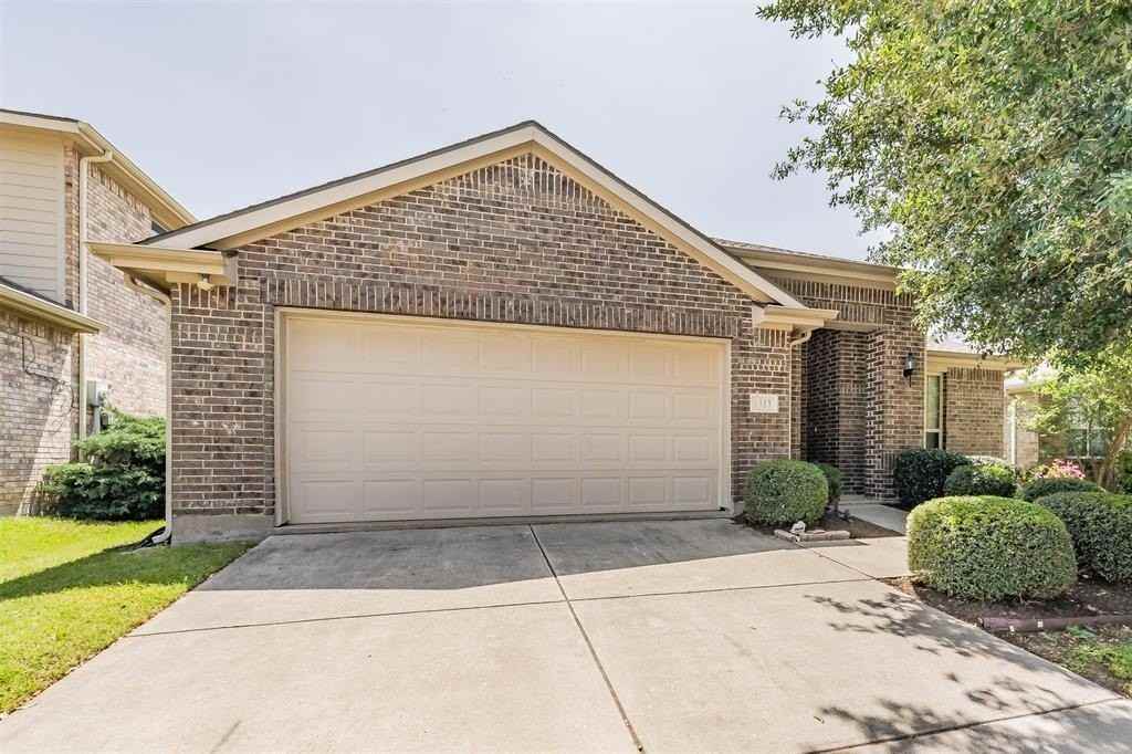 1313 Catbird Dr - Photo 2 of 35
