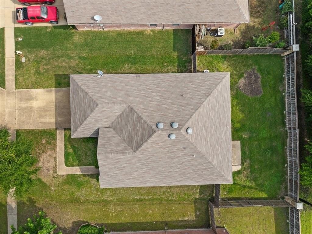 308 Laurel Ln - Photo 6 of 35