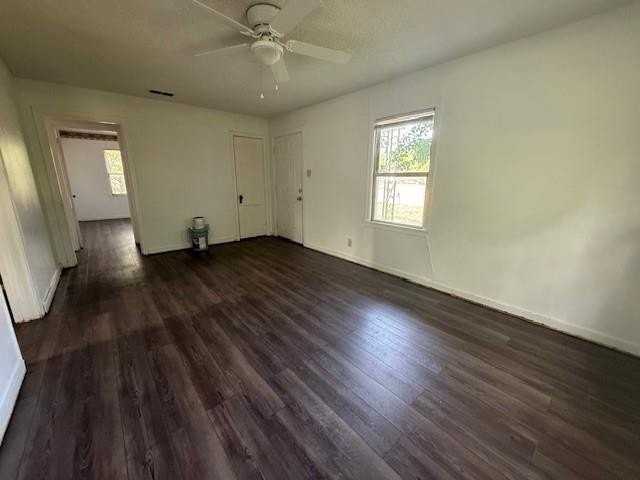 1557 Sycamore St - Photo 2 of 14