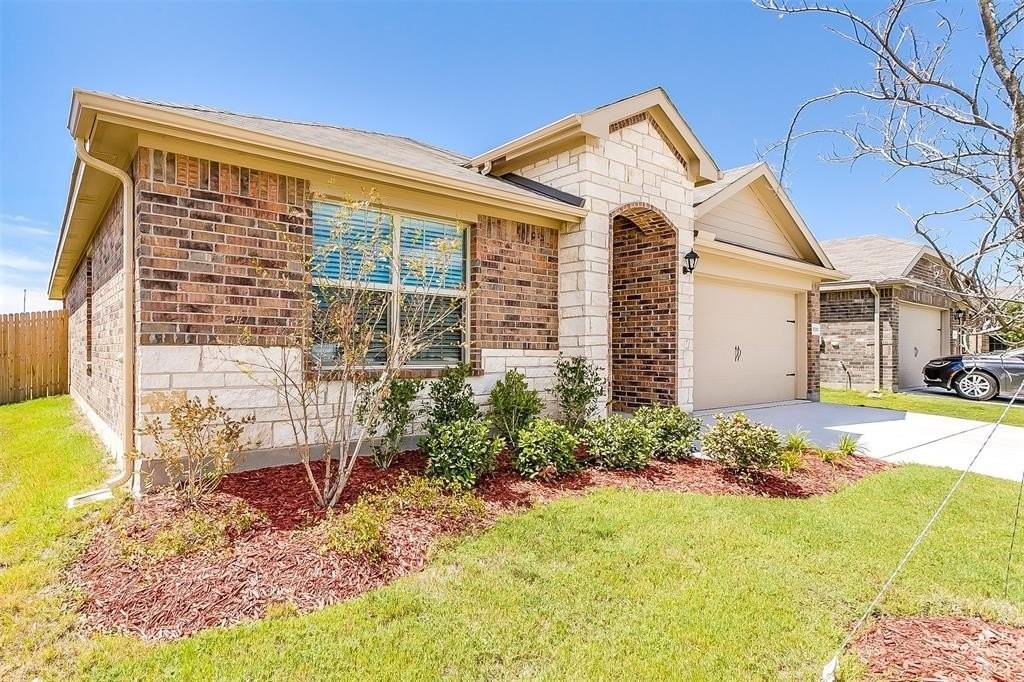 9209 Herringbone Dr - Photo 3 of 36