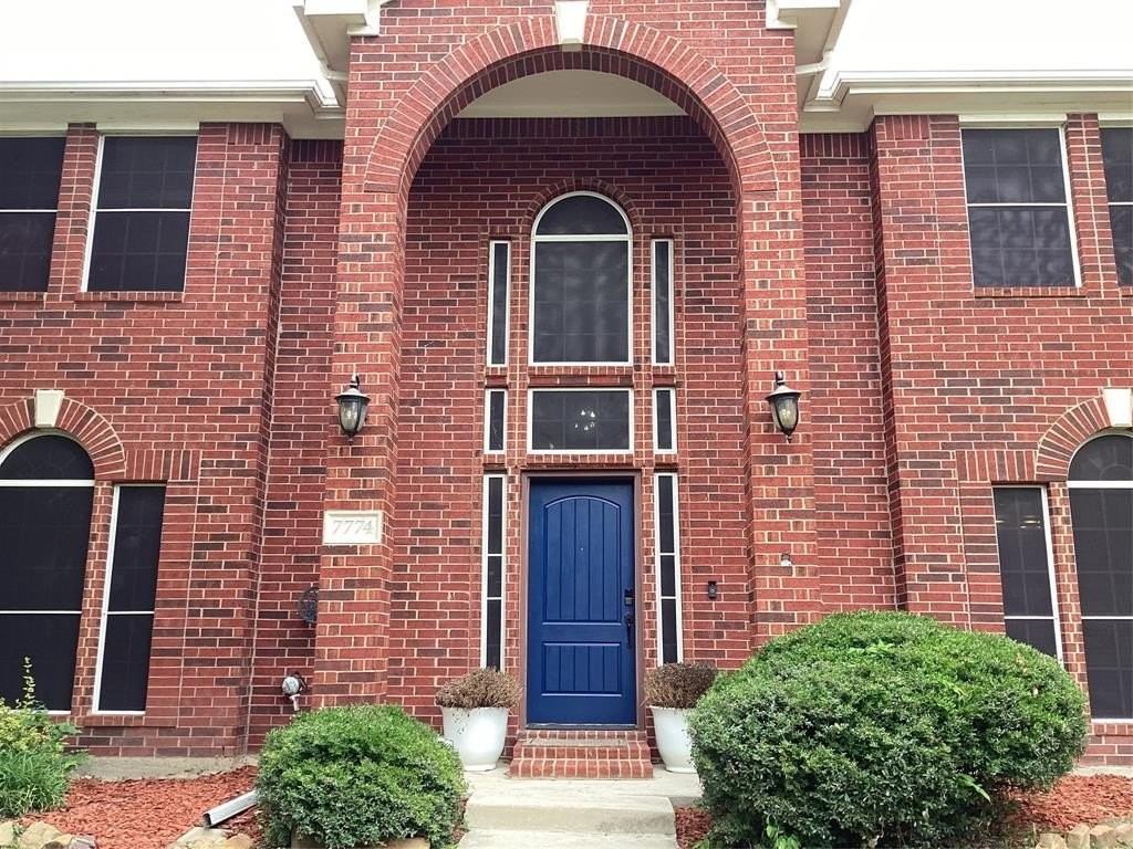 7774 Park Downs Dr - Photo 2 of 33