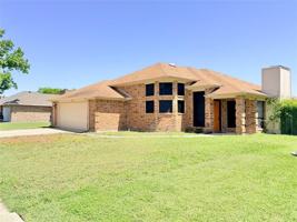 featured image of 3101 Hillcrest Dr