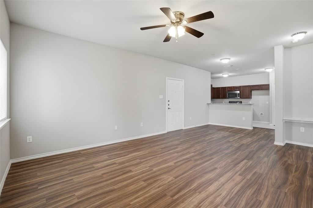 514 E Hazelwood St #B - Photo 2 of 26
