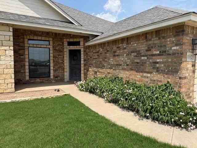 4102 Carrera Ln - Photo 2 of 23