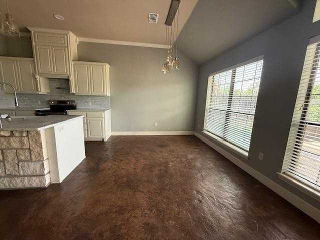 4102 Carrera Ln - Photo 3 of 23