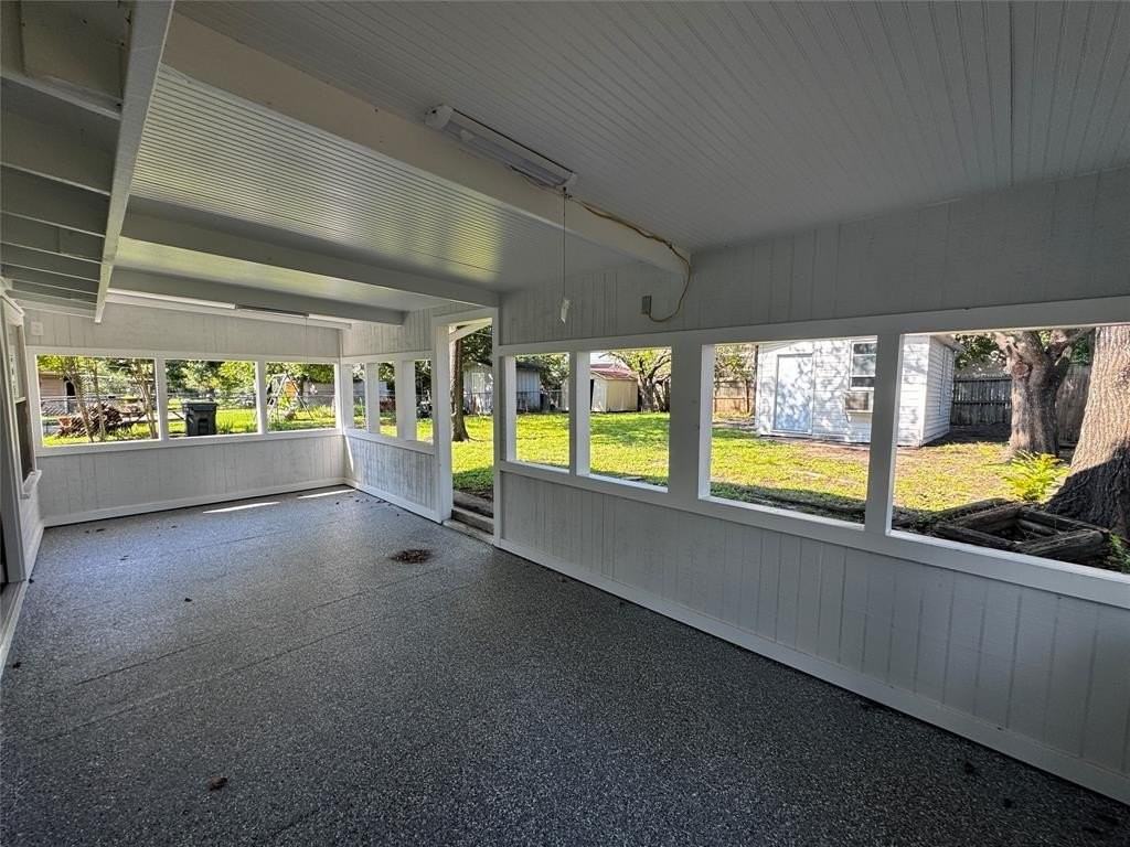 3008 Winfield Dr - Photo 6 of 9