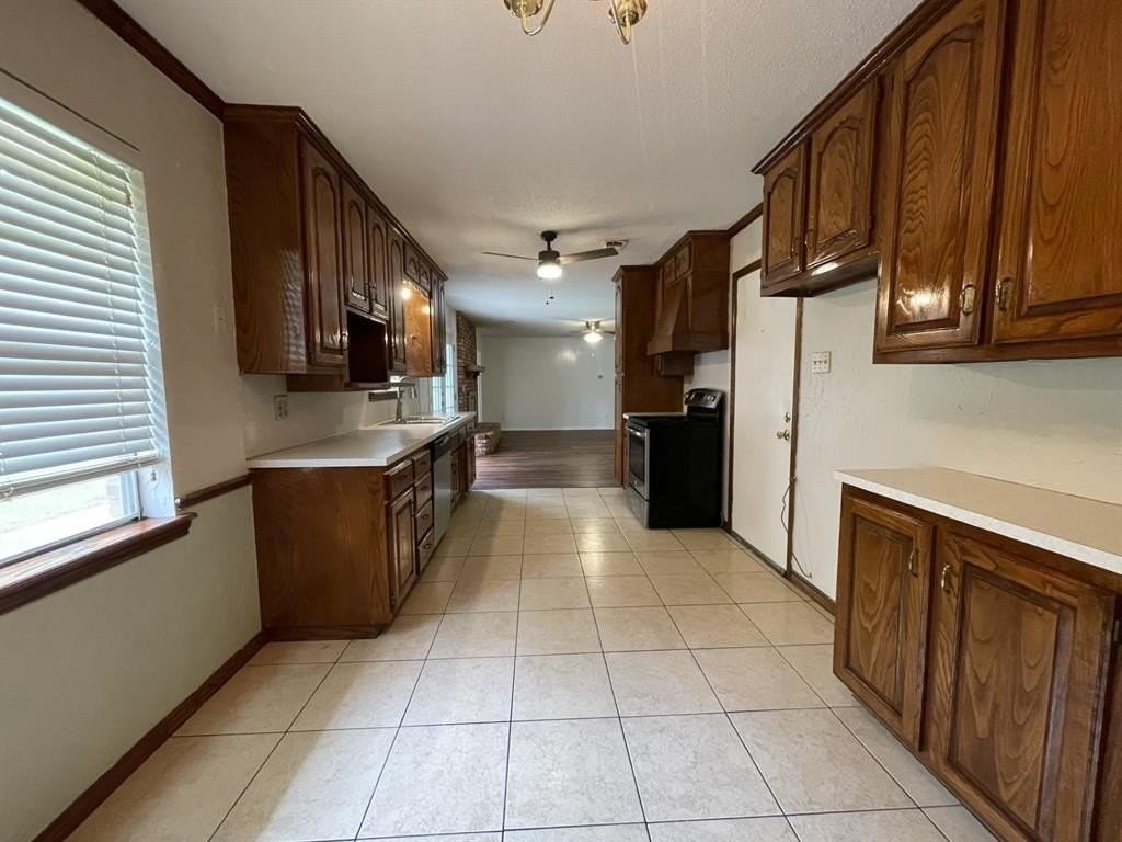 705 White Oak Ln - Photo 7 of 15
