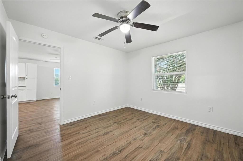 1206 N Business Highway 78 - Photo 7 of 27