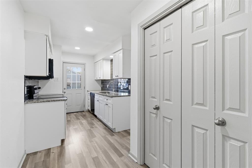 224 E Lake St #224 - Photo 4 of 22
