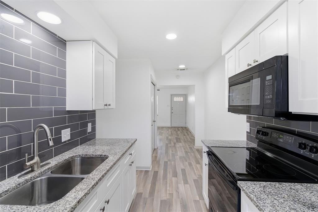 224 E Lake St #224 - Photo 7 of 22