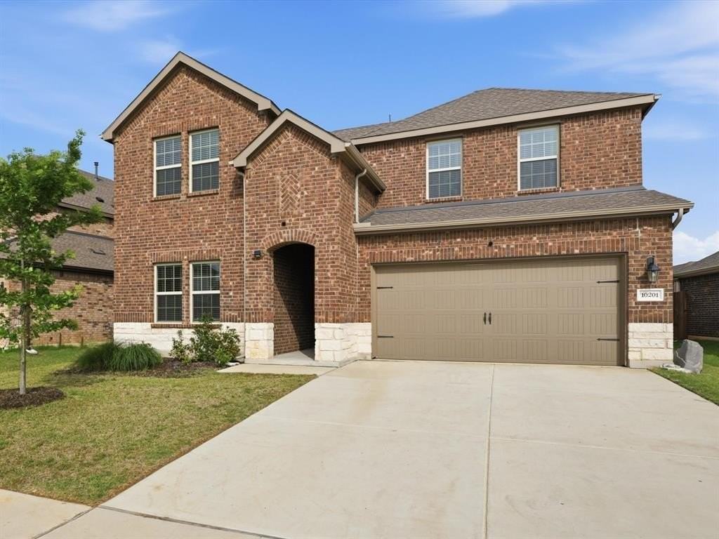 10201 Sunnyview Ln - Photo 2 of 24