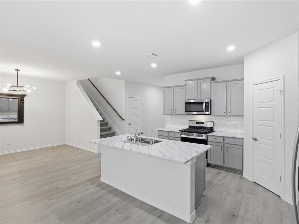 10201 Sunnyview Ln - Photo 6 of 24