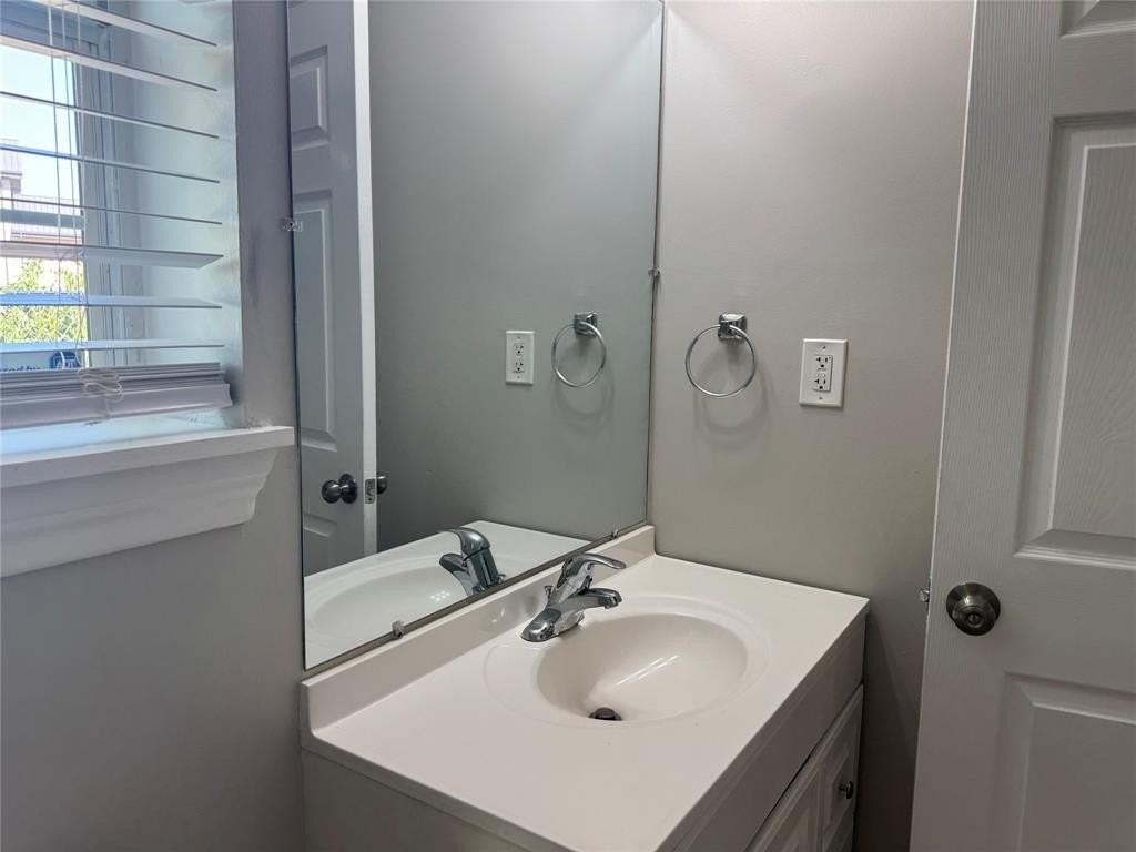 3356 Parvia Ave - Photo 6 of 20