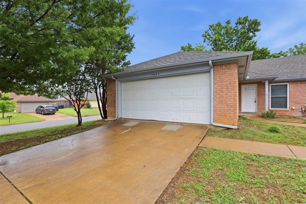 1502 Sharron Ct #A - Photo 3 of 26