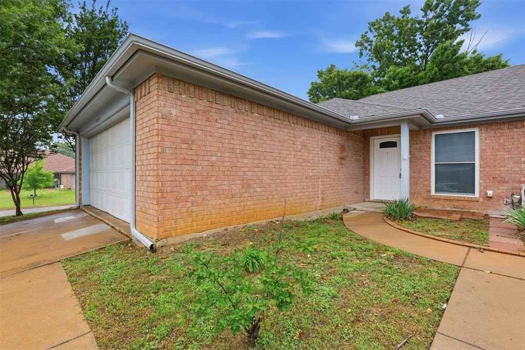 1502 Sharron Ct #A - Photo 4 of 26