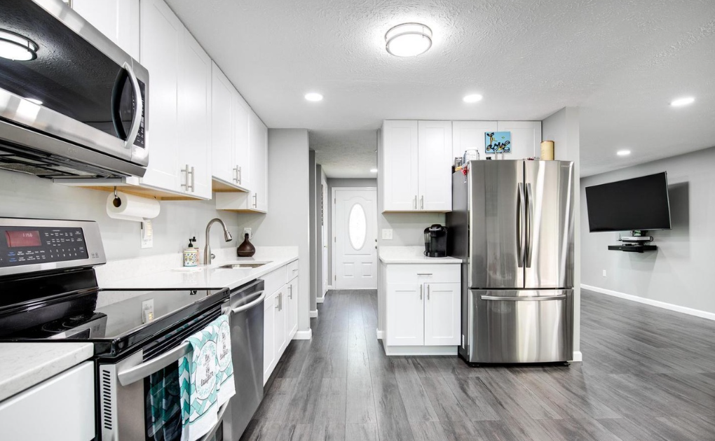 15337 Edgehill Dr #1 - Photo 2 of 23