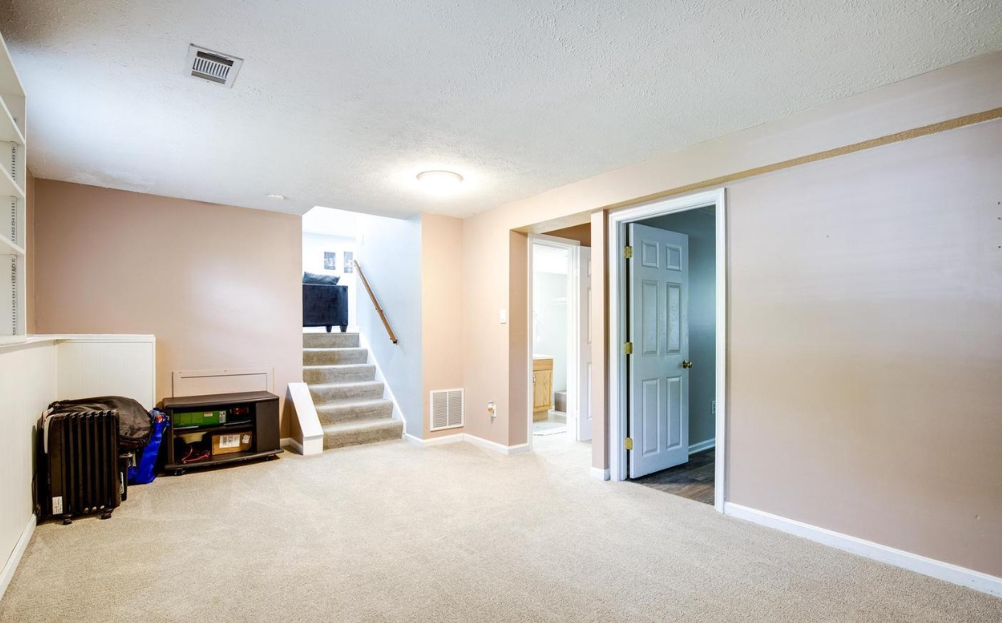 15337 Edgehill Dr #1 - Photo 5 of 23