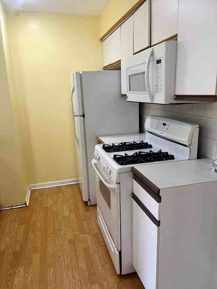 1292 Richmond Ave #2A - Photo 2 of 10
