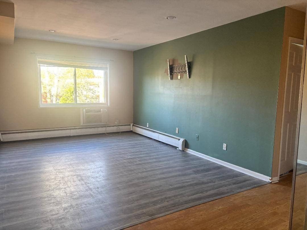 1292 Richmond Ave #2A - Photo 7 of 10