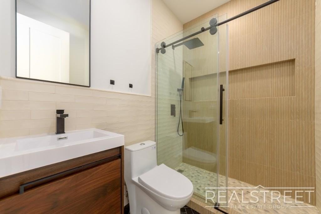 109 Decatur St #2 - Photo 4 of 14