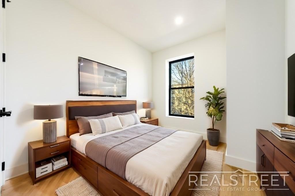 109 Decatur St #2 - Photo 5 of 14