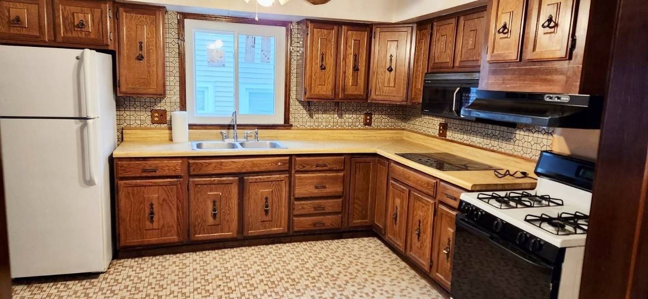 16 Mcclellan Ave - Photo 2 of 11