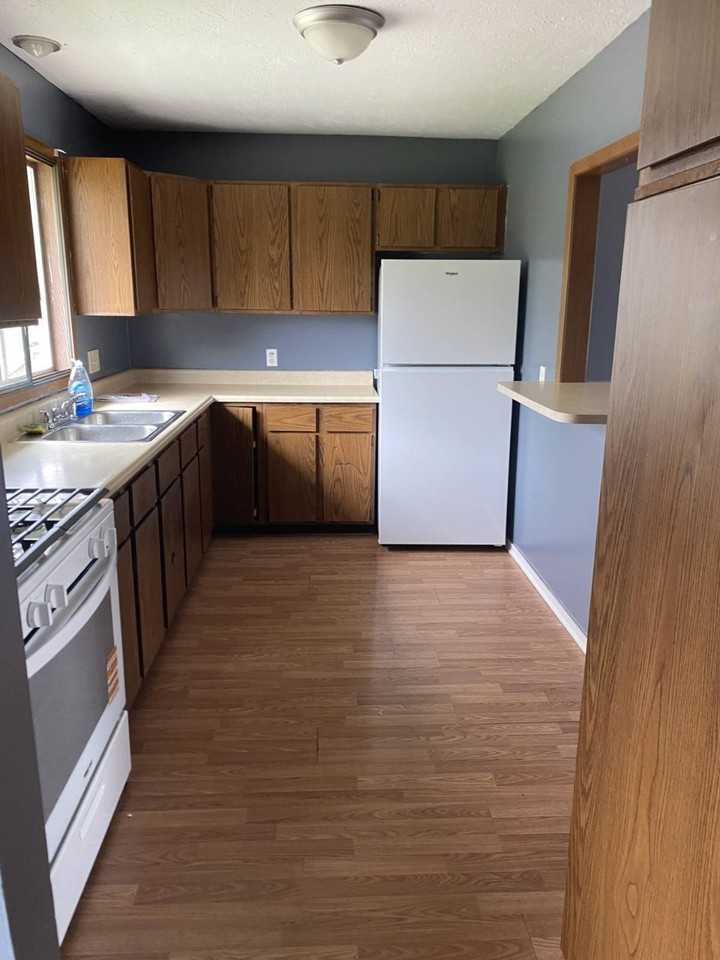 1101 W 1st Ave - Photo 2 of 10