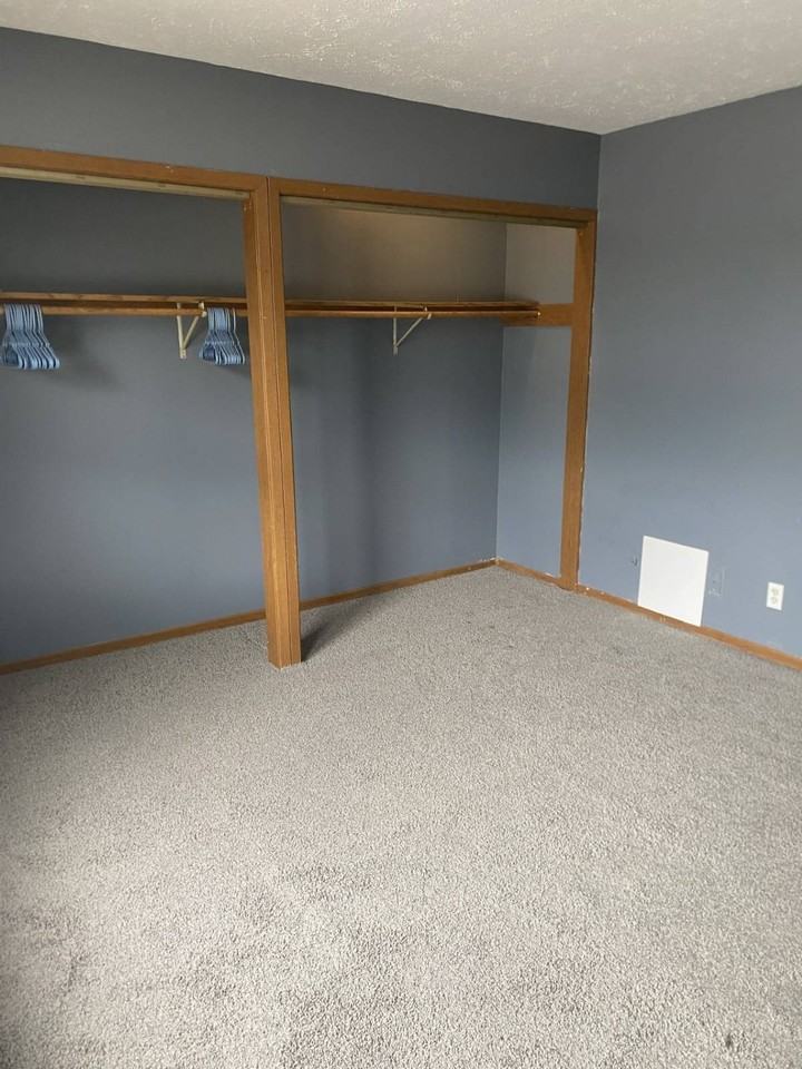 1101 W 1st Ave - Photo 4 of 10