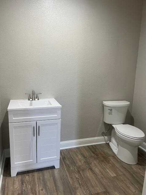 800 E Broadway St - Photo 6 of 8
