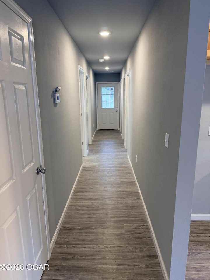 618 N Hall St #B - Photo 6 of 13