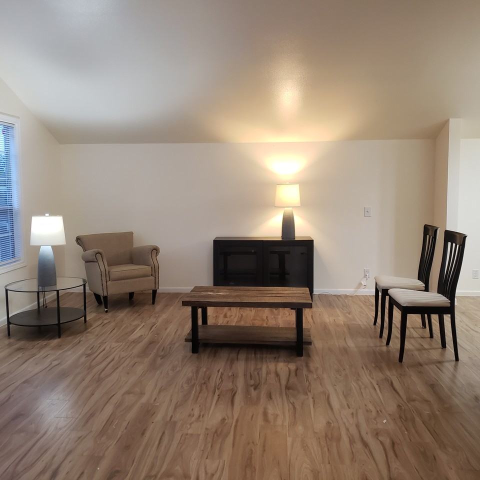 5406 Mill Pond Drive Southeast - Photo 6 of 11