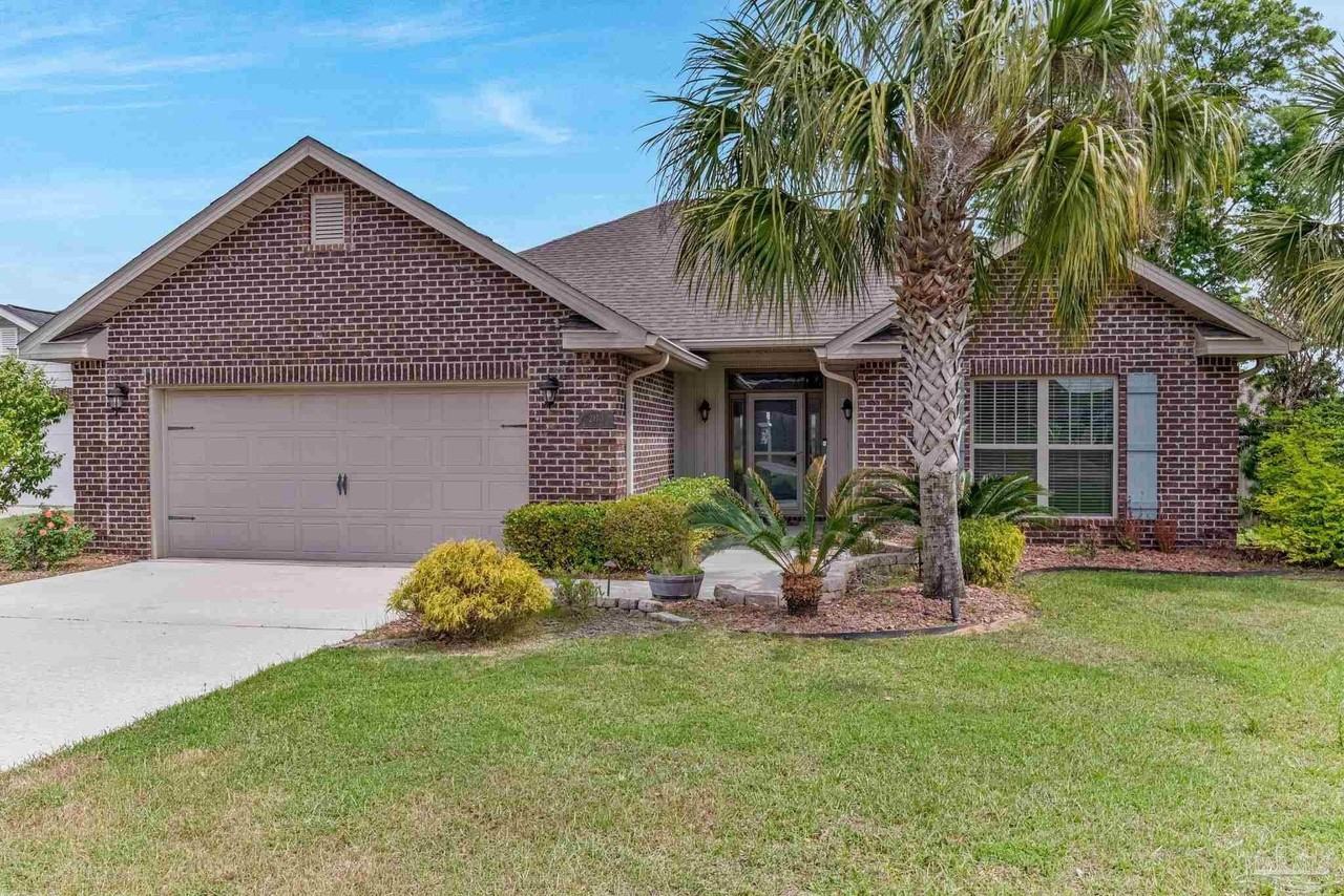 2470 Bentley Oaks Dr - Photo 2 of 50