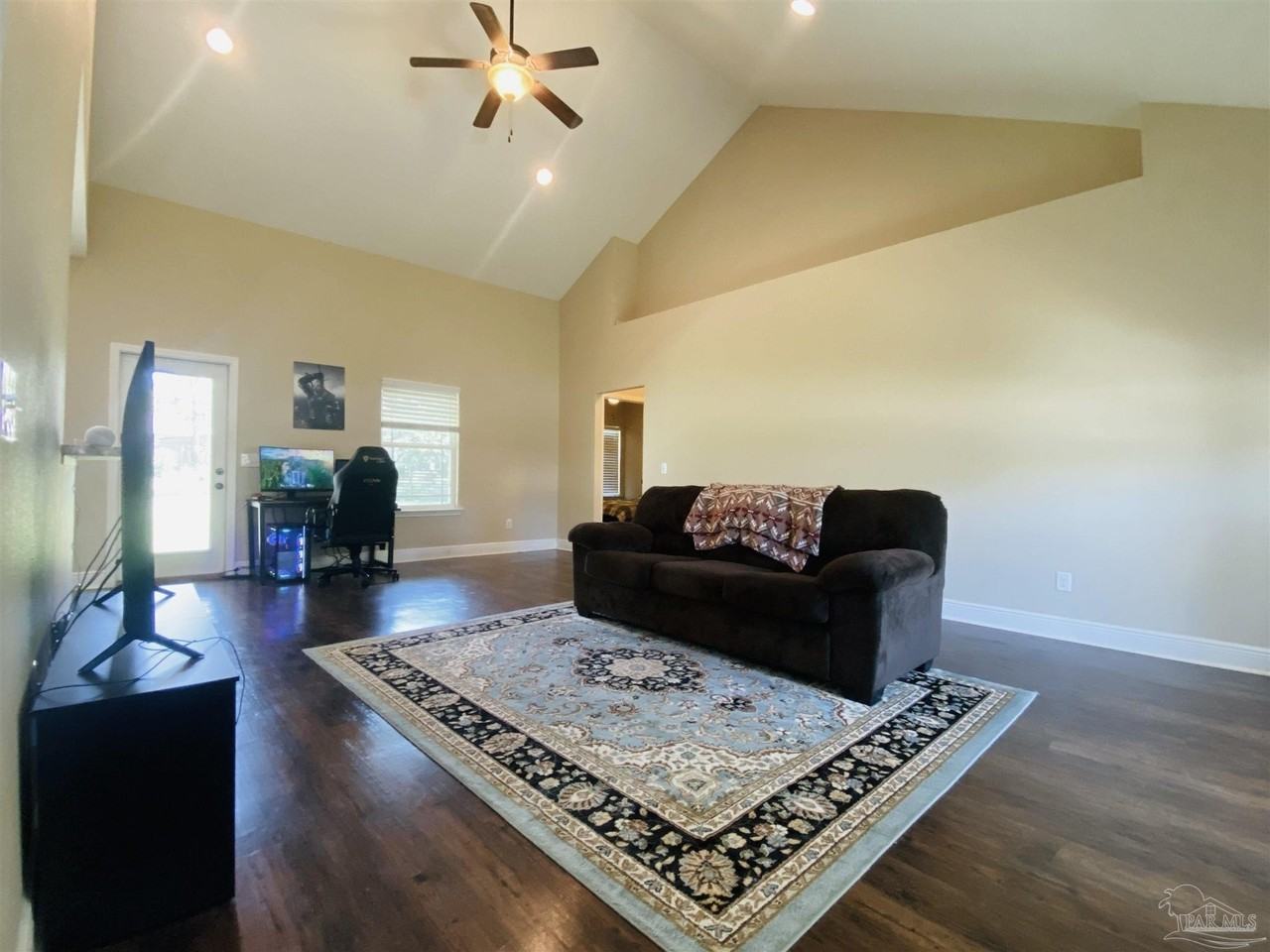 1671 Eagle Ter - Photo 4 of 34