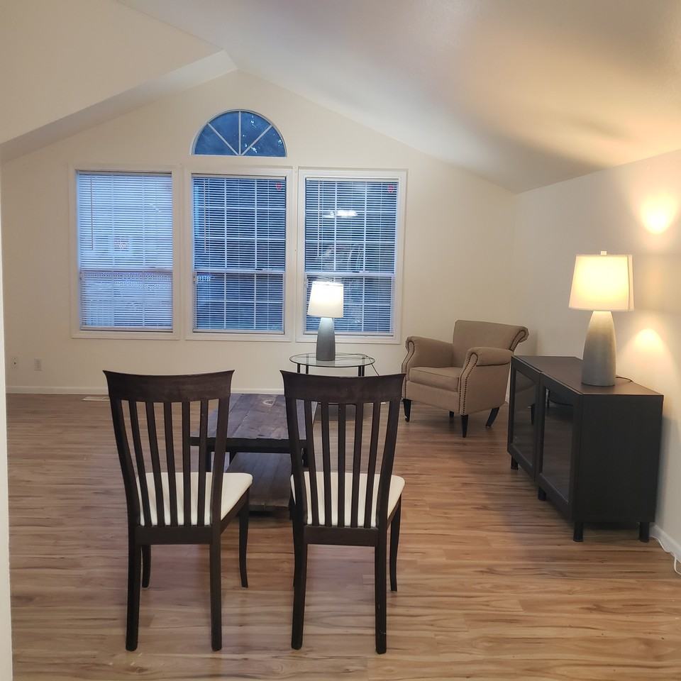 5406 Mill Pond Drive Southeast - Photo 7 of 11