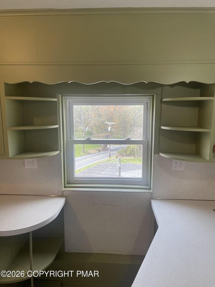 2500 N Delaware Dr - Photo 4 of 16