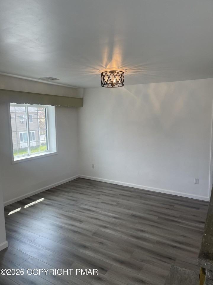 2500 N Delaware Dr - Photo 6 of 16