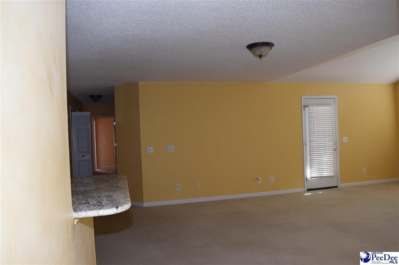 2125 Sanderling Dr Apt G - Photo 5 of 33