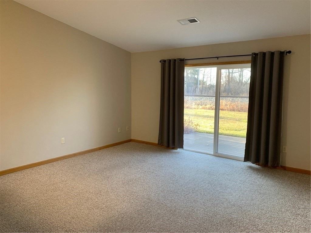 142 Soo Ave - Photo 3 of 7