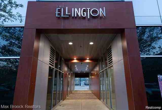 3670 Woodward Ave #404 - Photo 2 of 31