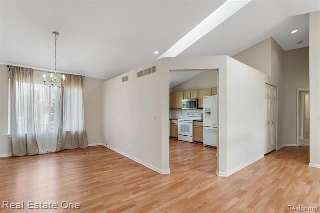 4721 Carrington Dr - Photo 6 of 46