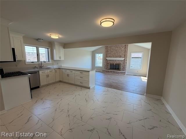 36552 Melbourne Dr - Photo 3 of 16