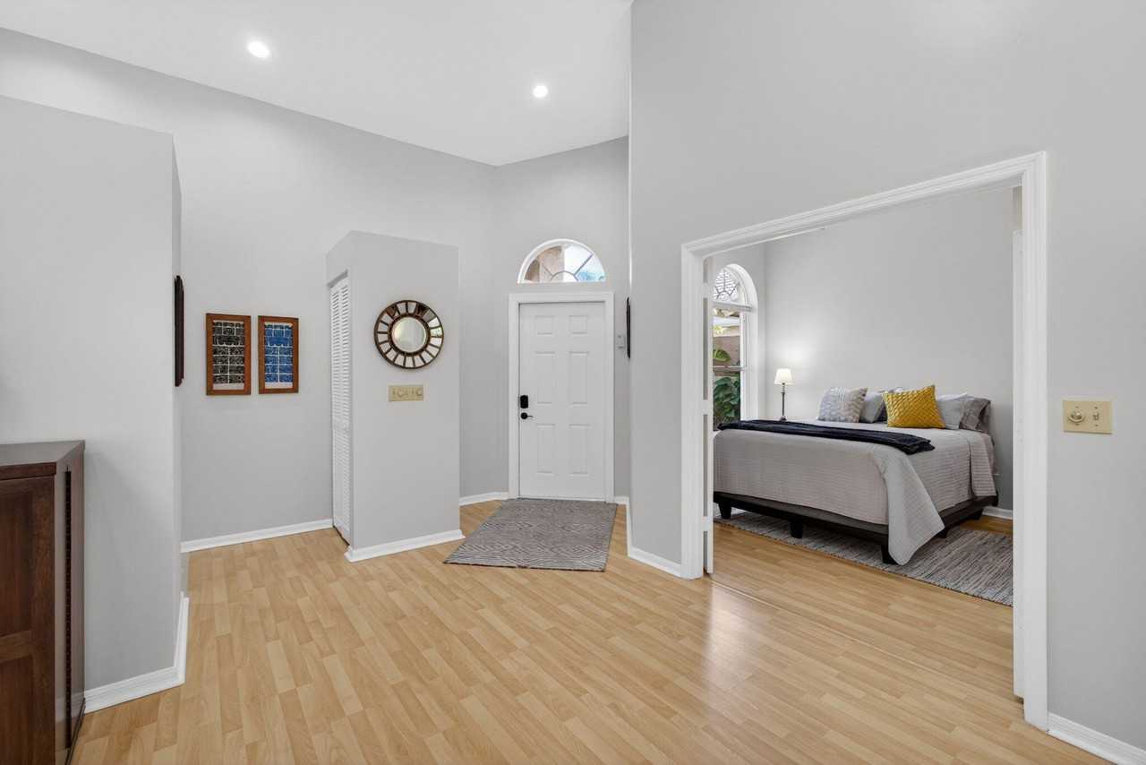 602 Sabal Palm Ln - Photo 5 of 50