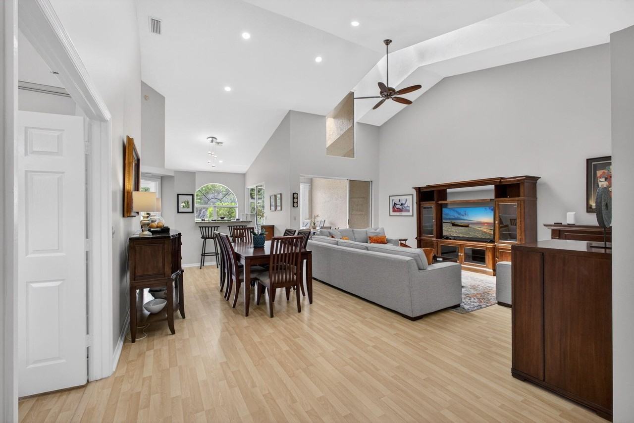 602 Sabal Palm Ln - Photo 6 of 50