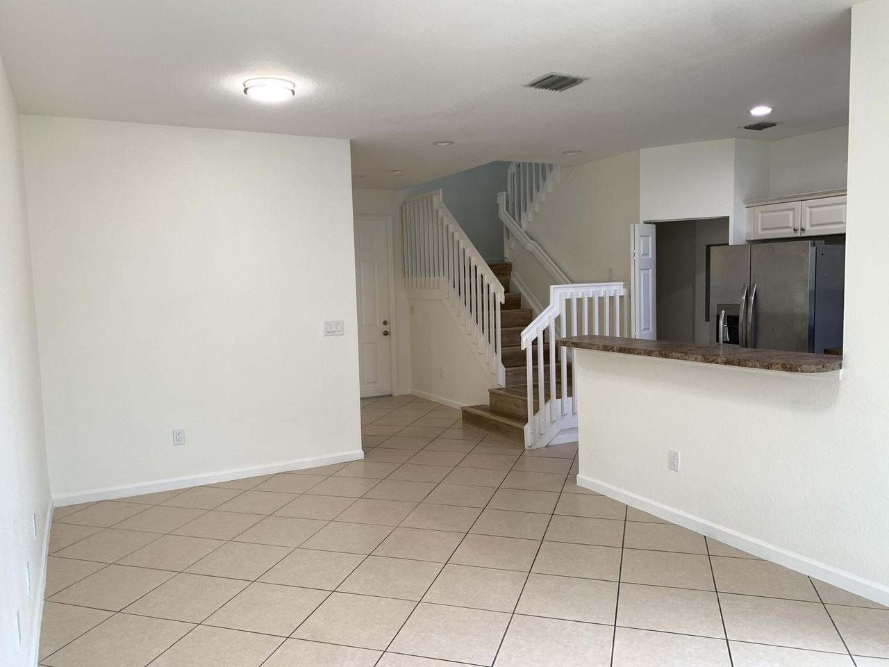 2013 Nassau Dr #3607 - Photo 3 of 17