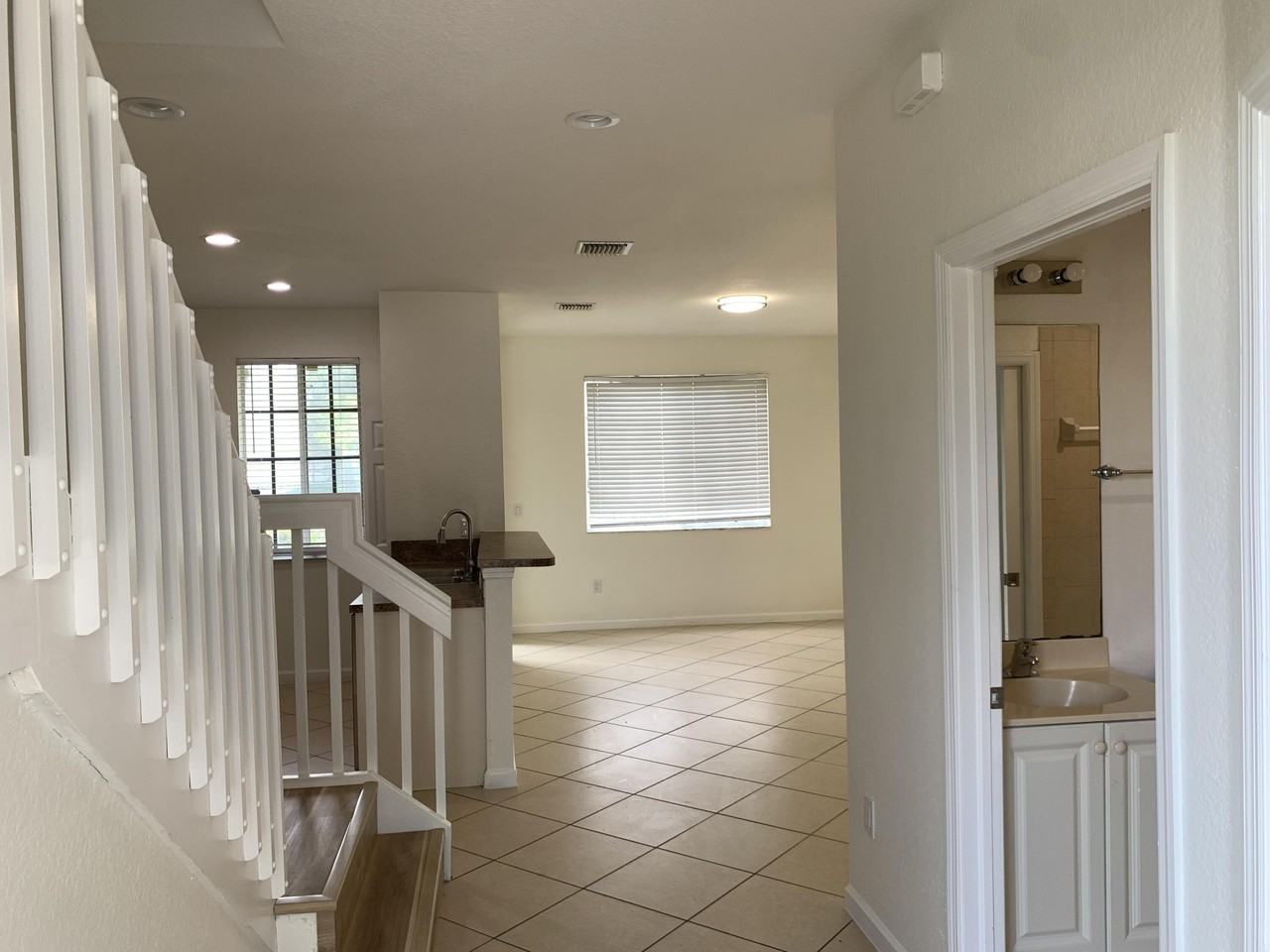2013 Nassau Dr #3607 - Photo 4 of 17