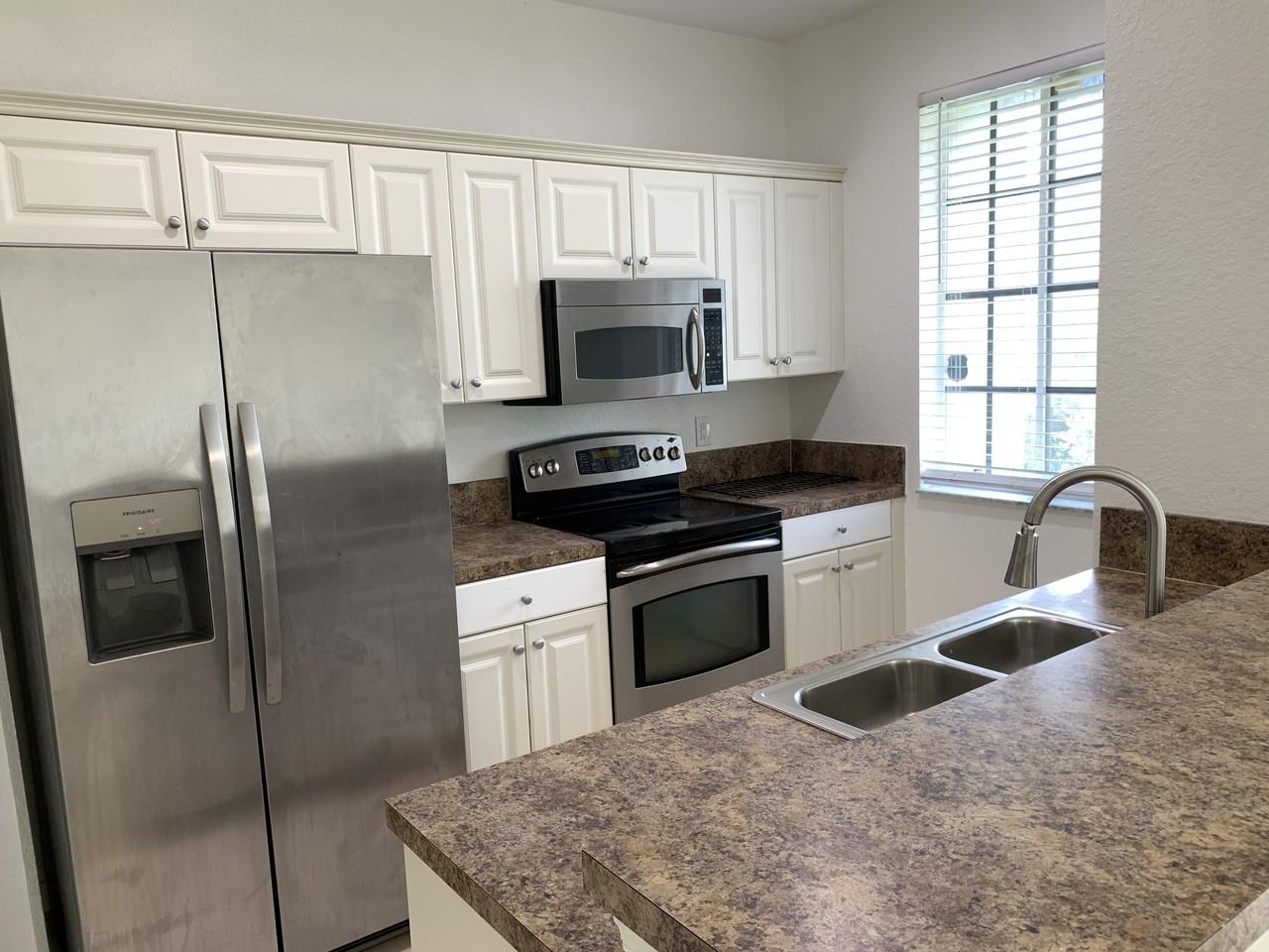 2013 Nassau Dr #3607 - Photo 6 of 17