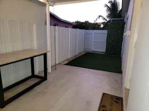 1611 Nw 63rd Ave #2 - Photo 3 of 12