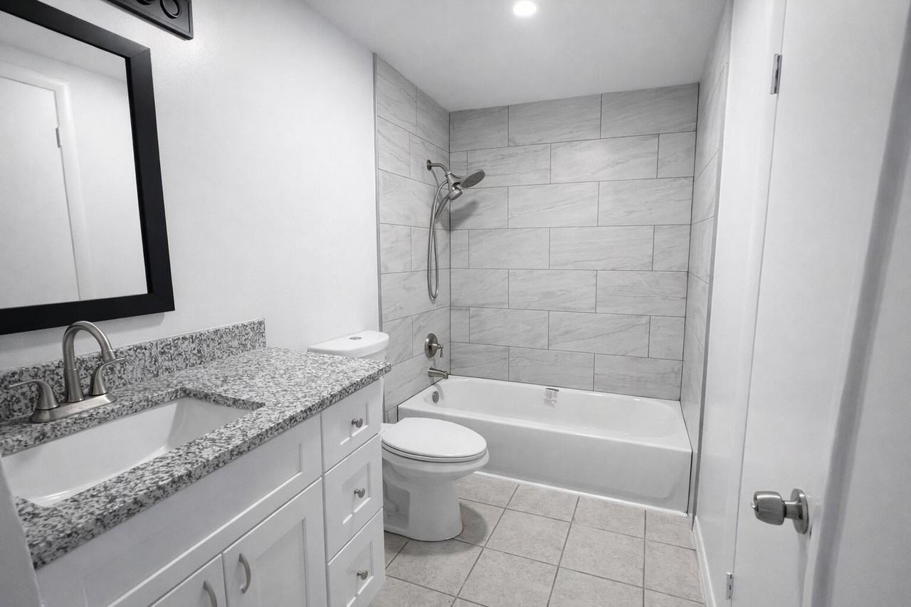 5010 Killarney Ave #B - Photo 4 of 8