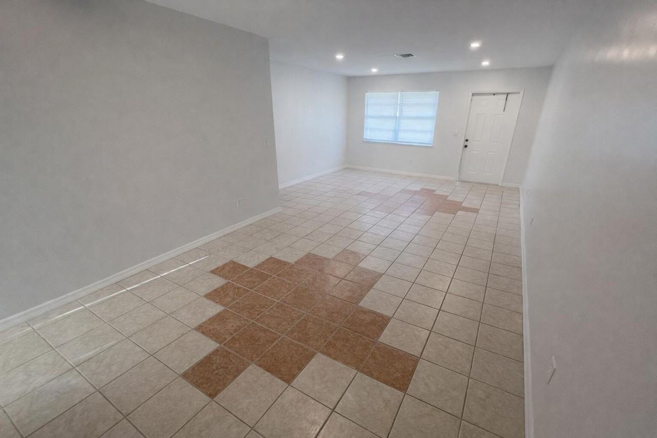 5010 Killarney Ave #B - Photo 6 of 8