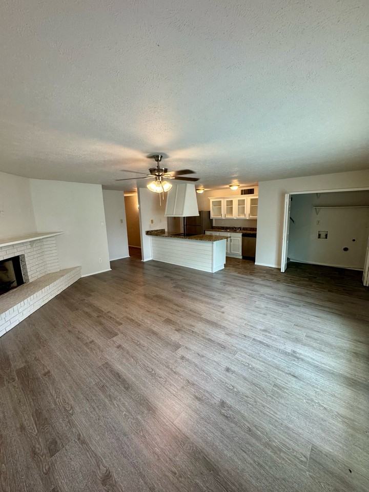 728 Leading Ln #1 - Photo 3 of 10